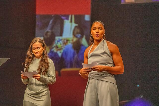 Merve Uslu-Ersoy -Yemisi Ogunleye (1 von 1) | Foto: Wolfgang Neuberth