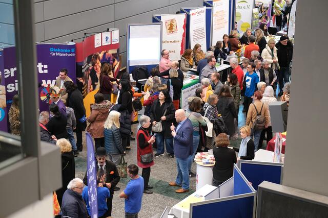 Über 8.000 Besucher nutzten die Gelegenheit, sich auf dem Neujahrsempfang 2025 über aktuelle Mannheimer Themen zu informieren | Foto: Jessica Bader