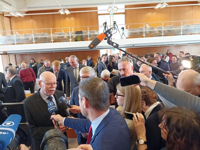 Großer Gewinner war der Bremer Innensator Ulrich Mäurer... | Foto: HBG