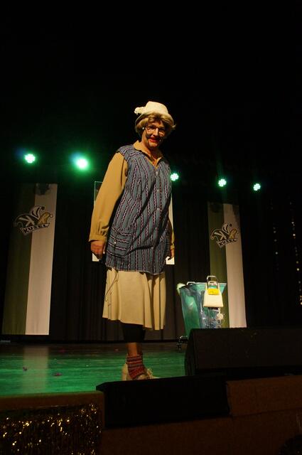 "Frau Allerschennschd" - Heike Förch von KV Zweibrücken sorgte für so manchen Lacher | Foto: Anja Stemler