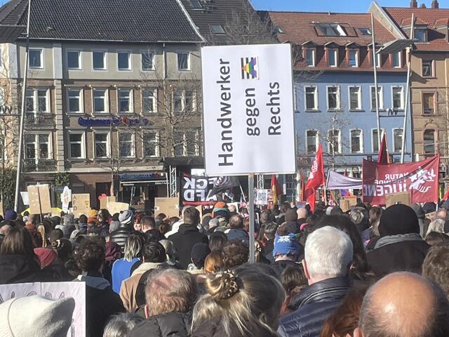 "Wir sind die Brandmauer"  | Foto: Roland Kohls