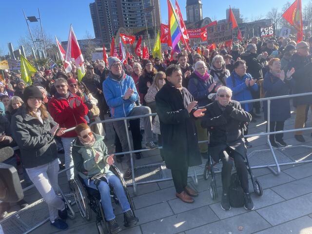 "Wir sind die Brandmauer"  | Foto: Roland Kohls