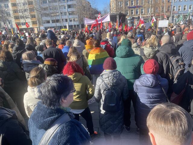 "Wir sind die Brandmauer"  | Foto: Roland Kohls