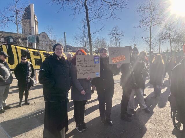"Wir sind die Brandmauer"  | Foto: Roland Kohls