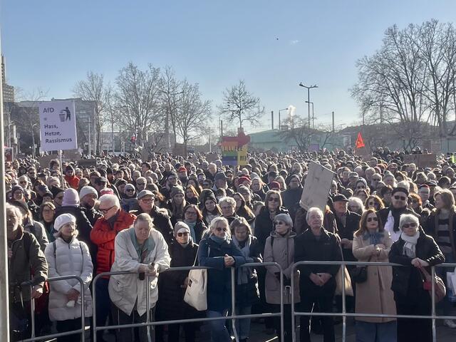 "Wir sind die Brandmauer"  | Foto: Roland Kohls