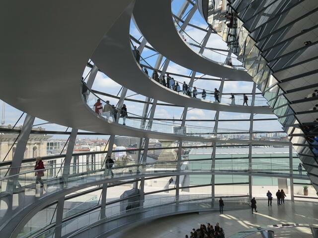 Glaskuppel des deutschen Bundestags | Foto: Julia Glöckner