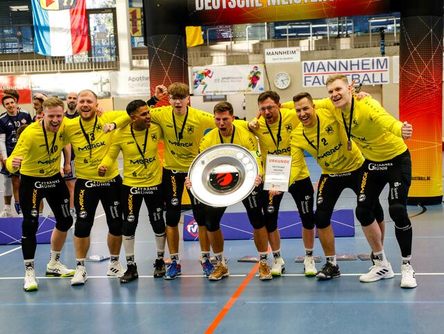 so sehen Sieger aus : TSV Pfungstadt | Foto: Wolfgang Neuberth