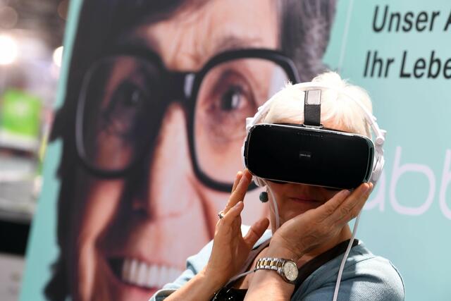 Digitalisierung und Künstliche Intelligenz sind auch Thema auf dem 14. Deutschen Seniorentag in Mannheim | Foto: BAGSO/Uli Deck