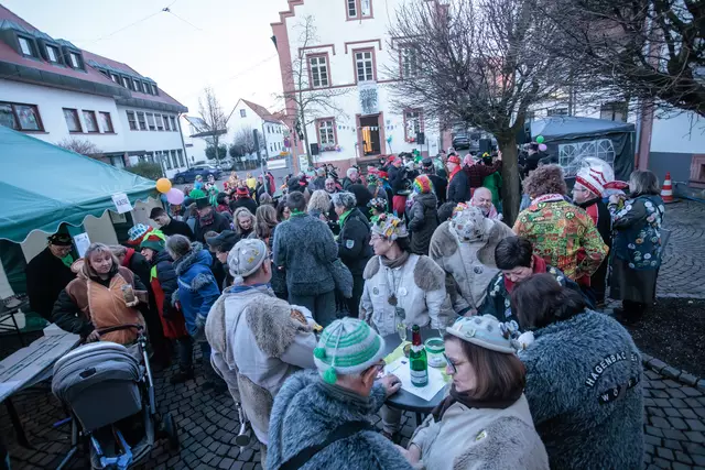 Hagenbacher Rathaussturm am Schmutzigen Donnerstag, 27. Februar 2025 | Foto: Paul Needham