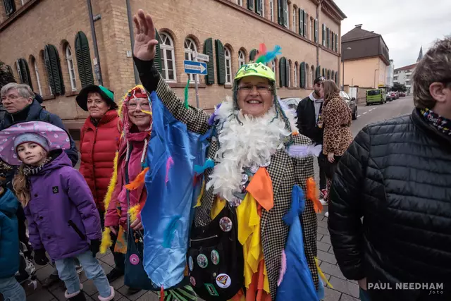 beste Stimmung beim Germersheimer Fastnachtsumzug 2025 | Foto: Paul Needham