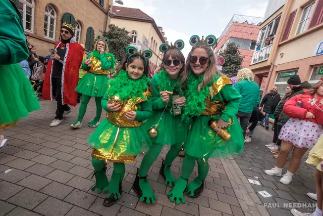 beste Stimmung beim Germersheimer Fastnachtsumzug 2025 | Foto: Paul Needham