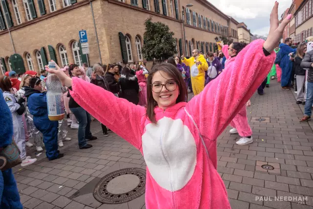 beste Stimmung beim Germersheimer Fastnachtsumzug 2025 | Foto: Paul Needham