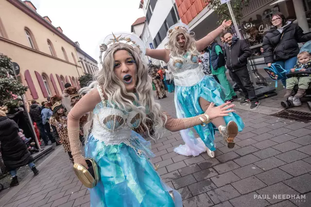 beste Stimmung beim Germersheimer Fastnachtsumzug 2025 | Foto: Paul Needham