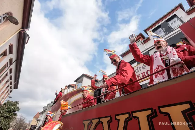beste Stimmung beim Germersheimer Fastnachtsumzug 2025 | Foto: Paul Needham