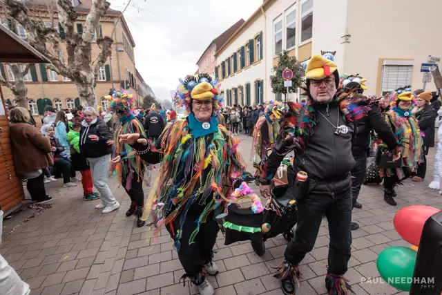 beste Stimmung beim Germersheimer Fastnachtsumzug 2025 | Foto: Paul Needham