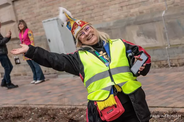 beste Stimmung beim Germersheimer Fastnachtsumzug 2025 | Foto: Paul Needham