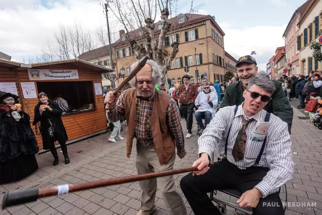beste Stimmung beim Germersheimer Fastnachtsumzug 2025 | Foto: Paul Needham
