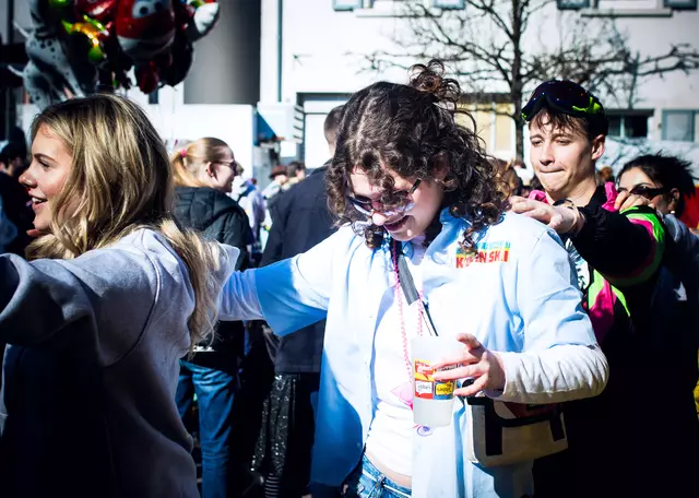 Polonaise auf dem Schillerplatz in Schifferstadt | Foto: Cornelia Bauer