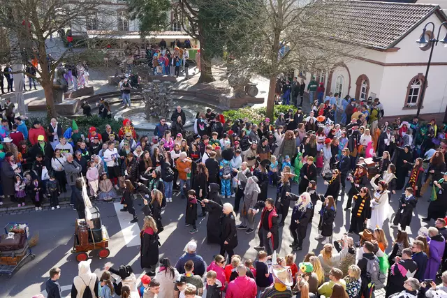 inklusive Choreographie mit Zauberstäben | Foto: Katharina Wirth