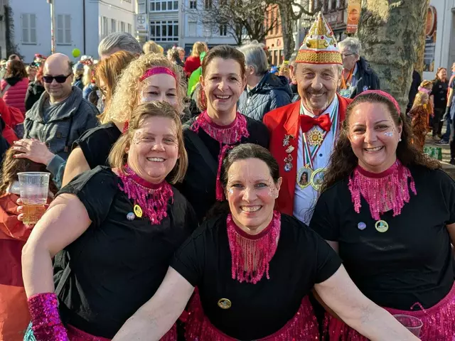 Impressionen von der Straßenfasnacht am Stiftsplatz in Kaiserslautern | Foto: Karsten Kalbheim