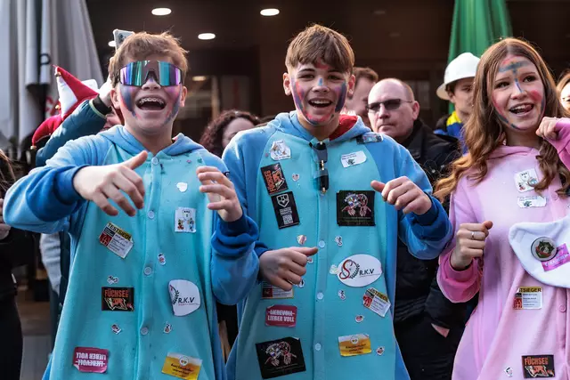 Lebensfreude pur - Straßenfastnacht in Karlsruhe - 2025 | Foto: Paul Needham