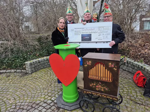 Spendenübergabe für Herz ist Trumpf | Foto: Schmidhuber