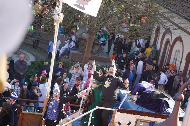 Das Herxheimer Prinzenpaar feiert ausgelassen | Foto: Katharina Wirth