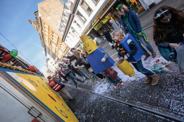  91. Karlsruher Fastnachtsumzug traditionell am Faschingsdienstag | Foto: Paul Needham