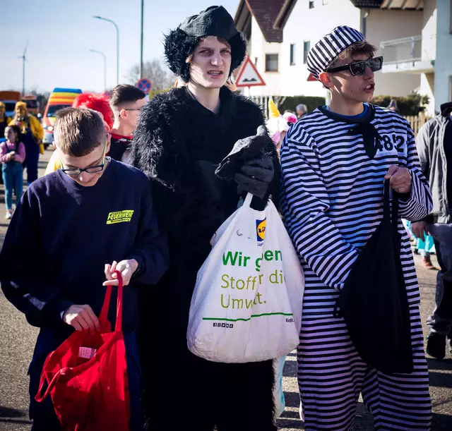 Die Jugendfeuerwehr | Foto: Cornelia Bauer