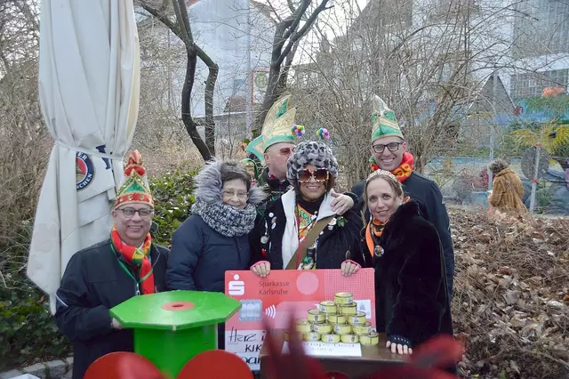 Spendenübergabe für Herz ist Trumpf | Foto: Pröll