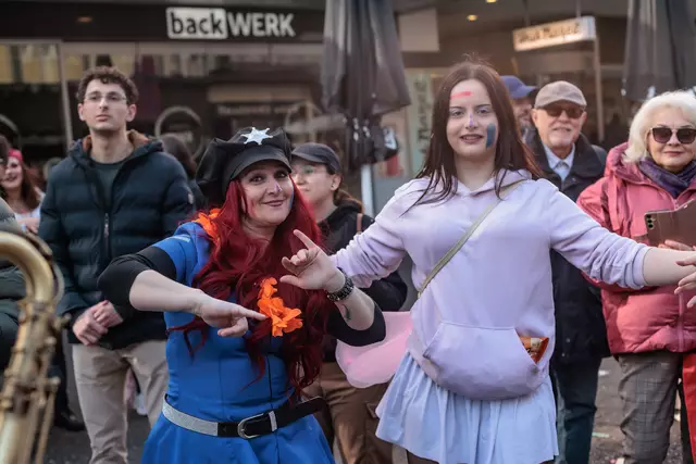 Lebensfreude pur - Straßenfastnacht in Karlsruhe - 2025 | Foto: Paul Needham