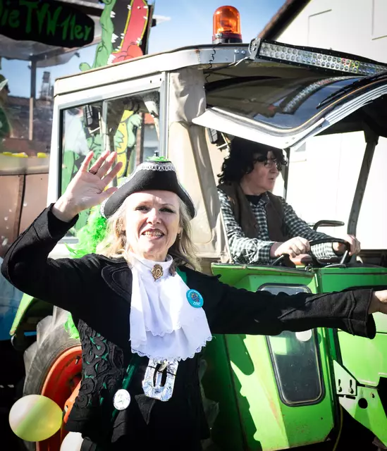 Mit viel Helau und Ahoi zog der närrische Gaudiwurm durch Mechtersheim | Foto: Cornelia Bauer