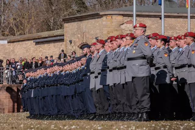 Öffentliches Bundeswehr-Gelöbnis in Germersheim März 2025 | Foto: Paul Needham