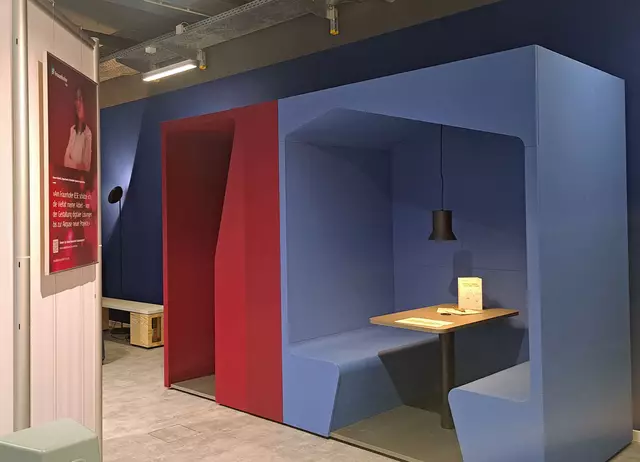 Im "42kaiserslautern" steht auch eine Kabine für Gespräche in kleinem Rahmen zur Verfügung | Foto: Monika Klein