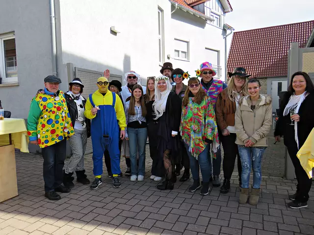 Feiern im Hof | Foto: Brigitte Melder