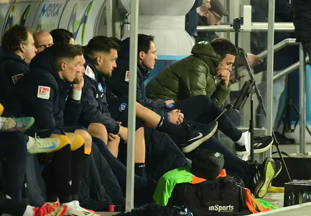 Ein nachdenklicher Trainer | Foto: abseits-ka/Anderer