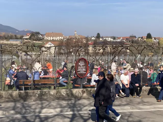 Die Mandelmeile in Edenkoben findet 2025 am Wochenende, 8. und 9. März, sowie am 15. und 16. März statt. | Foto: Anouar Touir