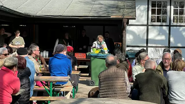 Nach der Arbeit gab es Zeit für ein gemütliches Beisammensein | Foto: Stadt Speyer