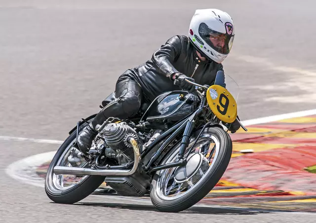 Lothar John auf der BMW 500 ccm | Foto: Archiv Manfred John