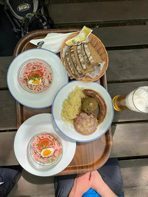 Rast in der Wolfsschluchthütte | Foto: M.E.