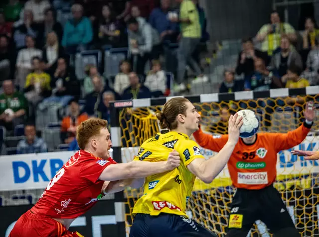  Juri Knorrs Triko im Test  | Foto: Wolfgang Neuberth