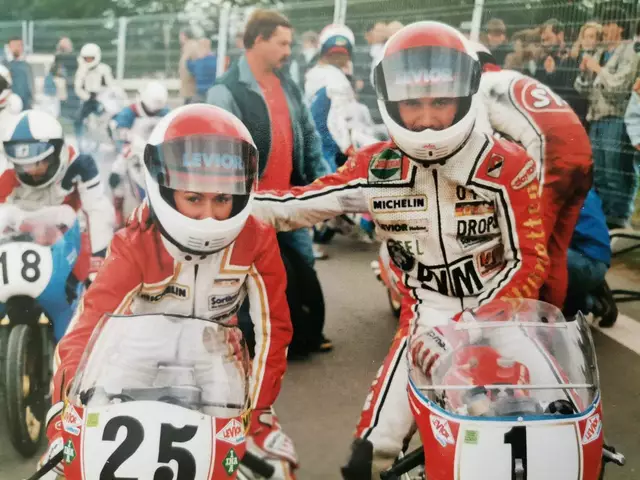 Petra (Nummer 25) und ihr Bruder Michael Gschwander | Foto: Helmut Sossong