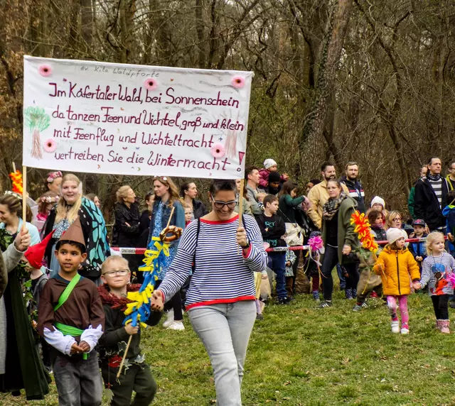 Der Sommertagszug in der Gartenstadt | Foto: Beate Tilg