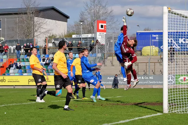 FK Pirmasens gegen FC Karbach, 29. März 2025. | Foto: Erik Stegner