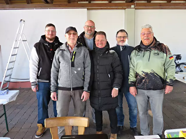 Fleißige Helfer vom ASV Kellmetschweiher e.V. | Foto: Brigitte Melder