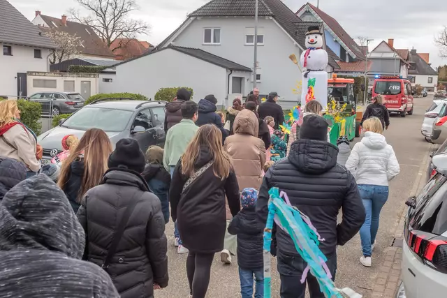 und am Ende brannte der Schneemann - der Frühling kann kommen | Foto: Paul Needham