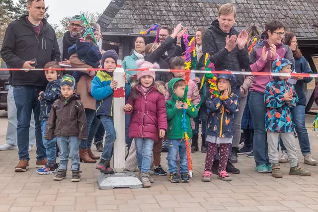 Die Sondernheimer Kinder waren mit großer Freude beim Sommertagszug 2025 dabei | Foto: Paul Needham