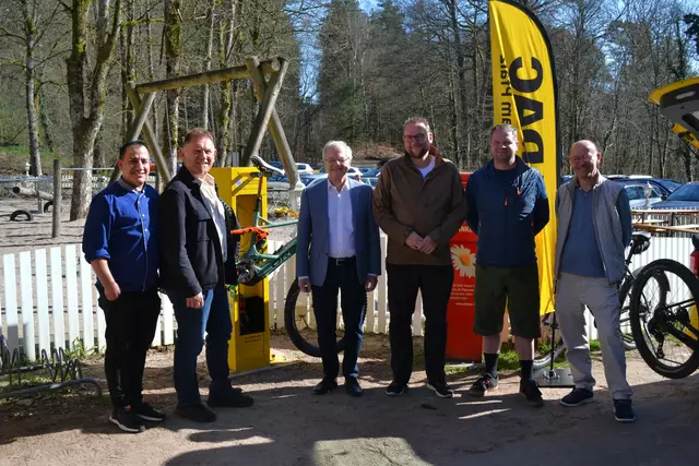 Am vergangenen Freitag wurde die erste ADAC-Station der Südwestpfalz am Forsthaus Beckenhof feierlich eingeweiht. | Foto: Frank Schäfer