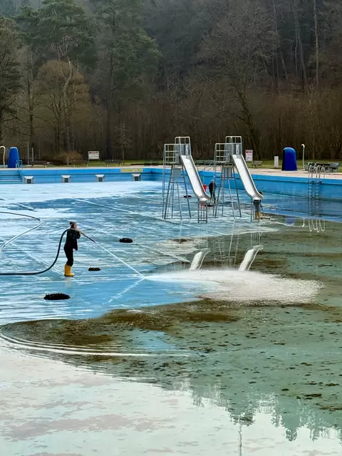 Die Waschmühle: Nach dem Winter werden die Becken entleert und gesäubert  | Foto: Stadt Kaiserslautern