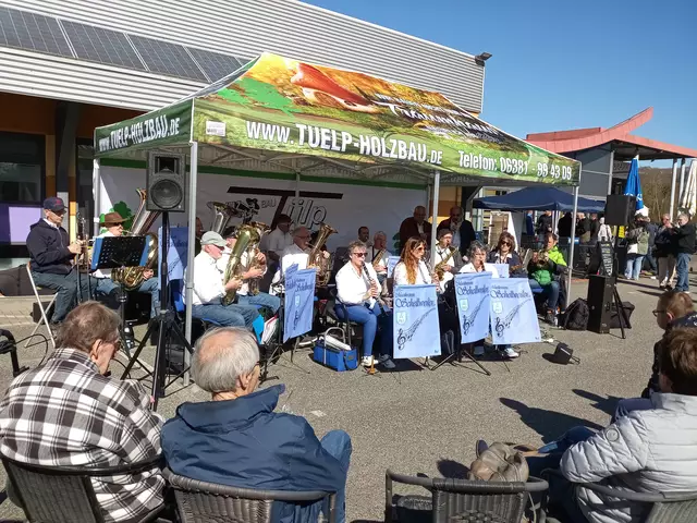 Der Musikverein Schellweiler unterhielt das Publikum | Foto: Anja Stemler